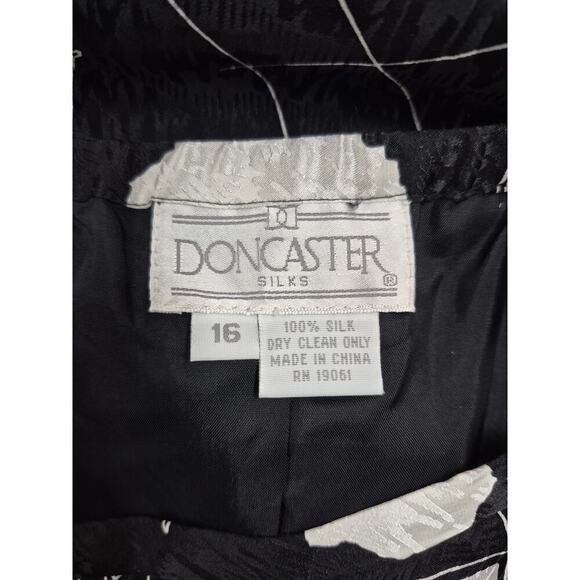VTG DONCASTER 100% Silk Skirt/Blouse Set Black & White Sz 16 NWOT - Picture 9 of 9